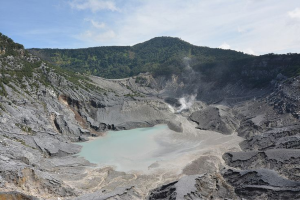 Gunung Tangkuban Perahu