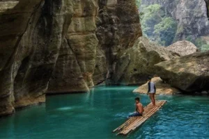 Sungai Cikahuripan