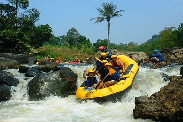 paket-rafting-sungai-cisadane.png