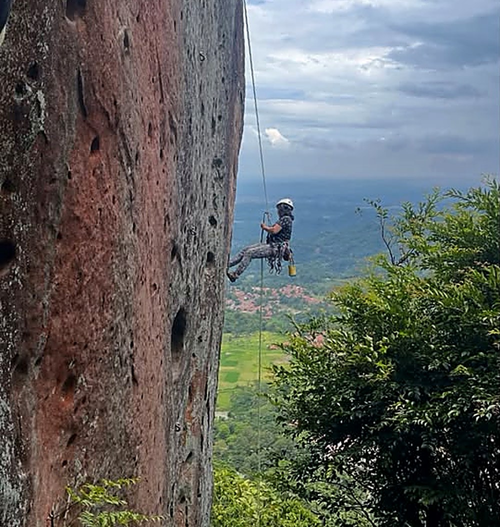 Tapak Alam Sangkuriang - Tebing Parang Via Ferrata